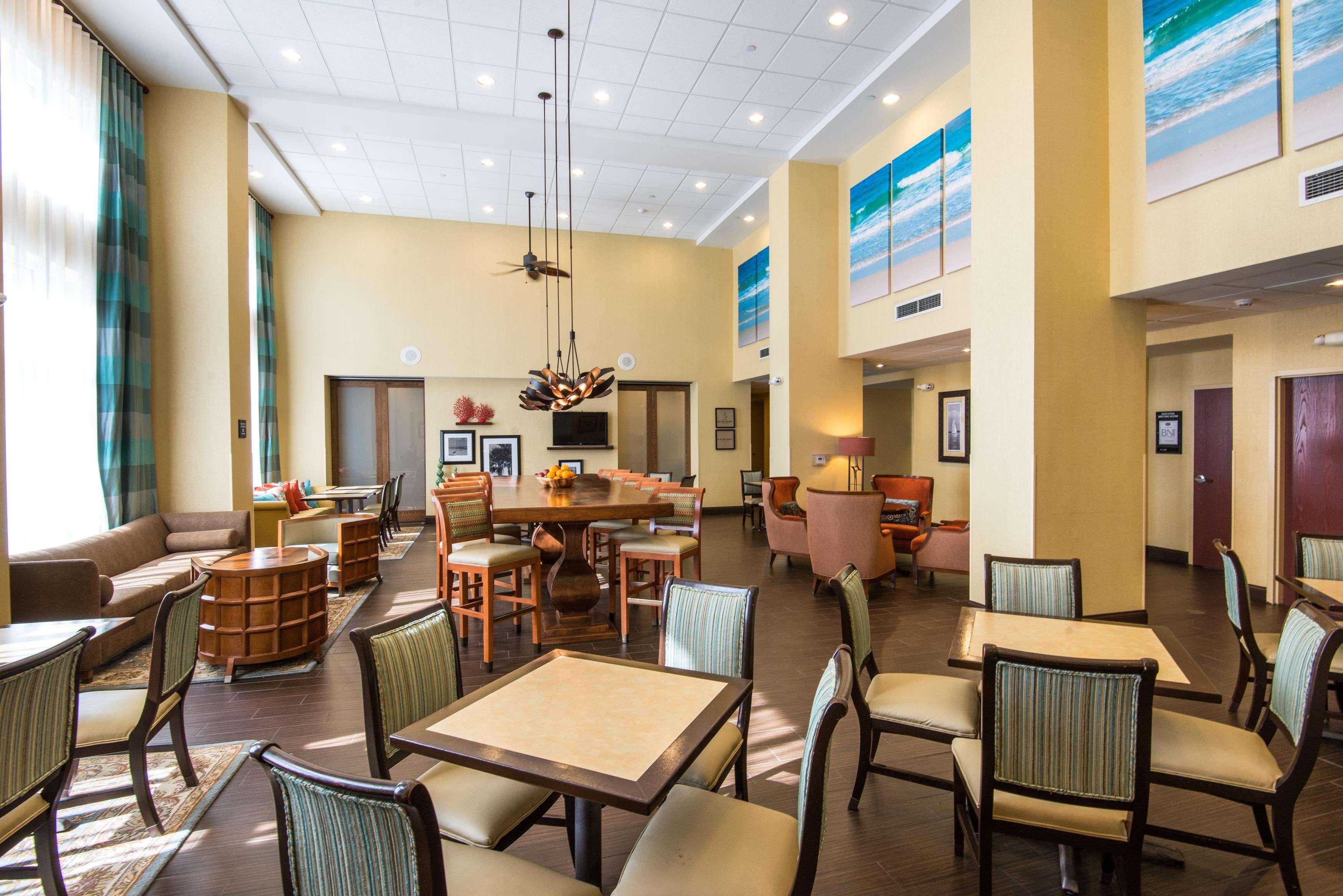 Hampton Inn & Suites Fort Myers-Colonial Boulevard Exterior foto